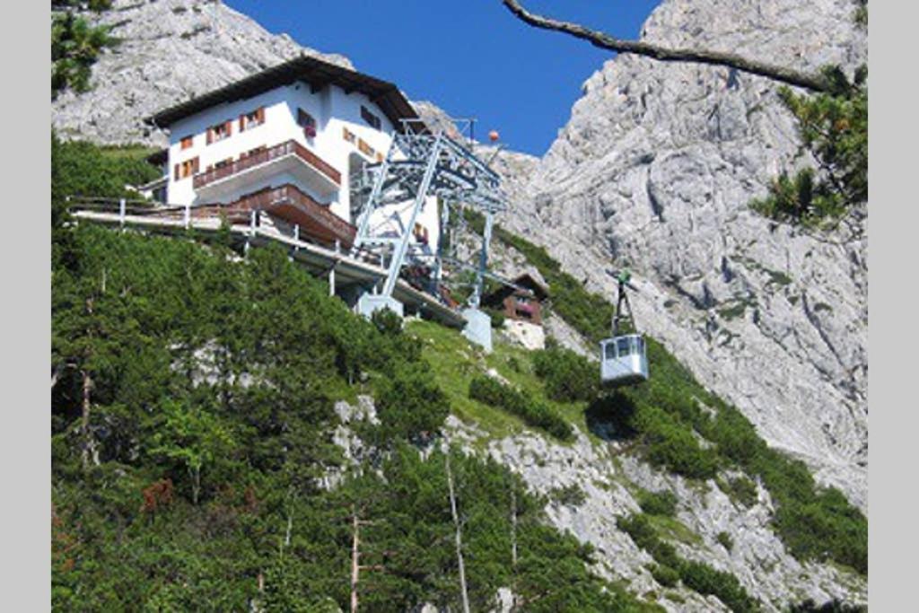 Alpenrelax Haus Weidmannsheil Wohnen Im Romantischen Forsthaus Werfen Exterior foto